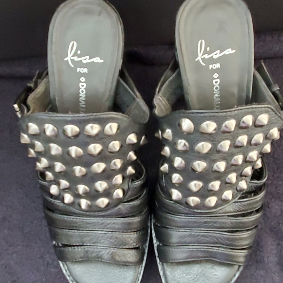 Lisa Donald J Pliner sandals - Picture 2 of 5